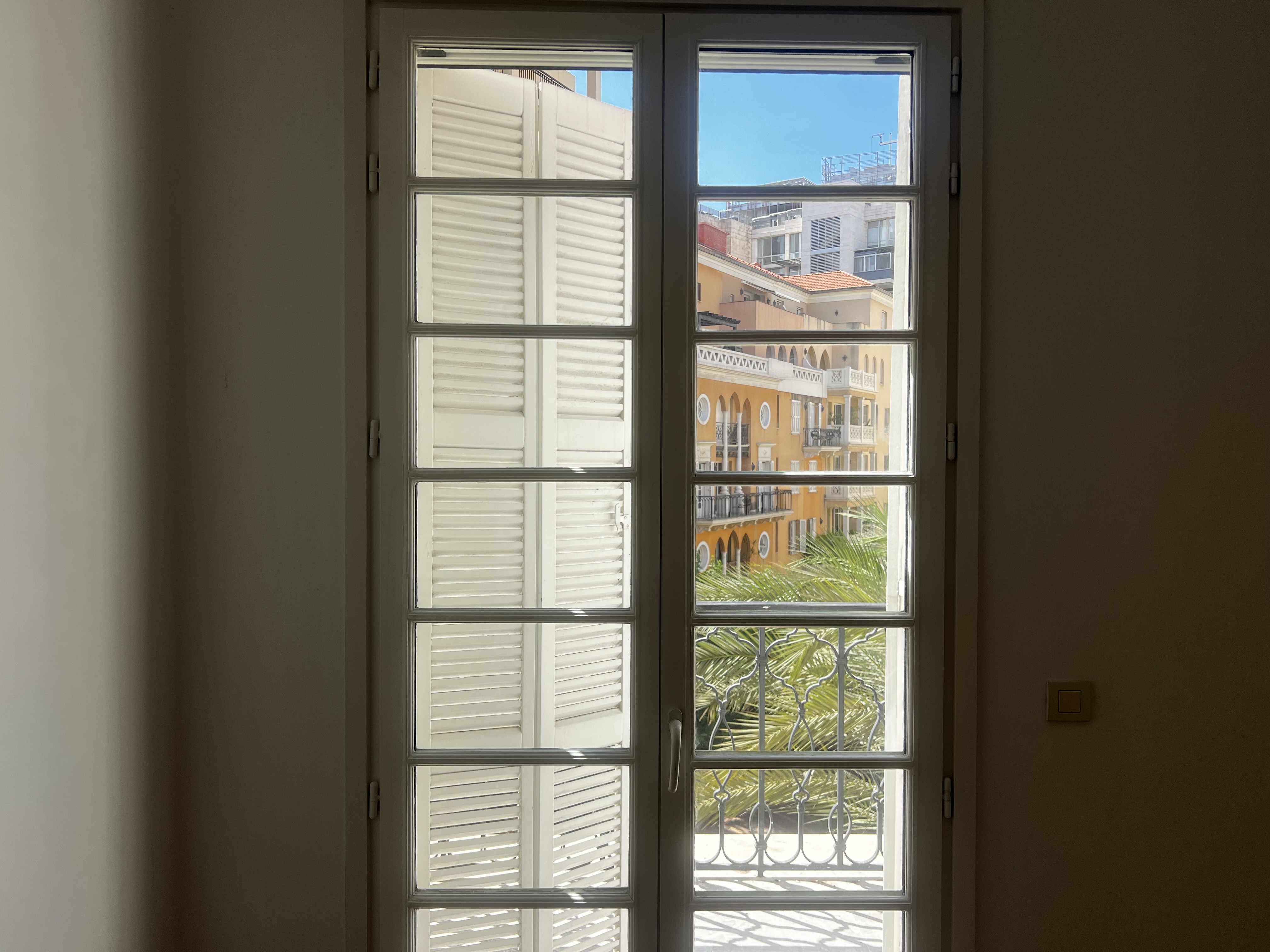 SmoothMove - Luxury Residential Properties for Sale and Rent