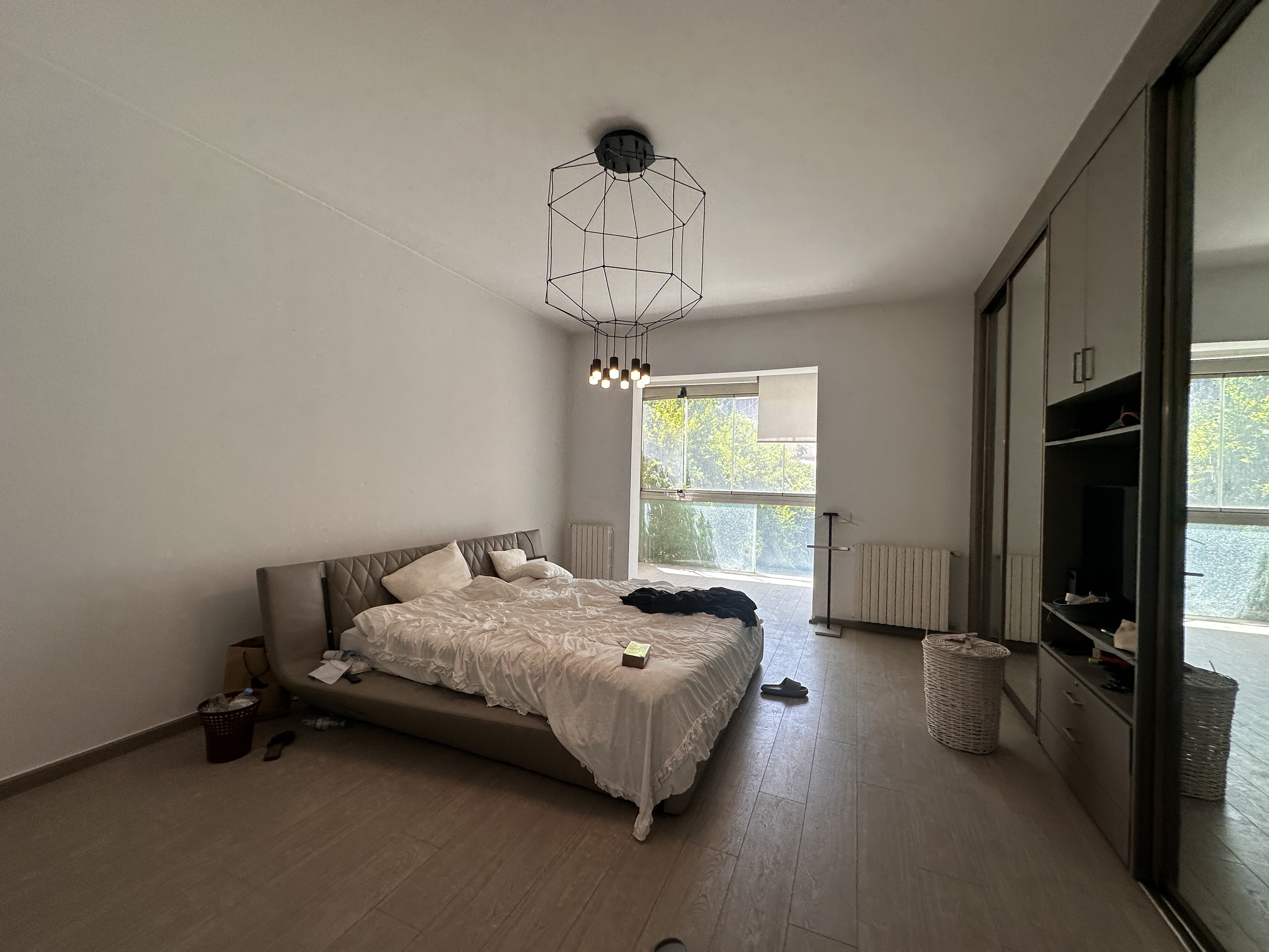 Home in Metric Way
